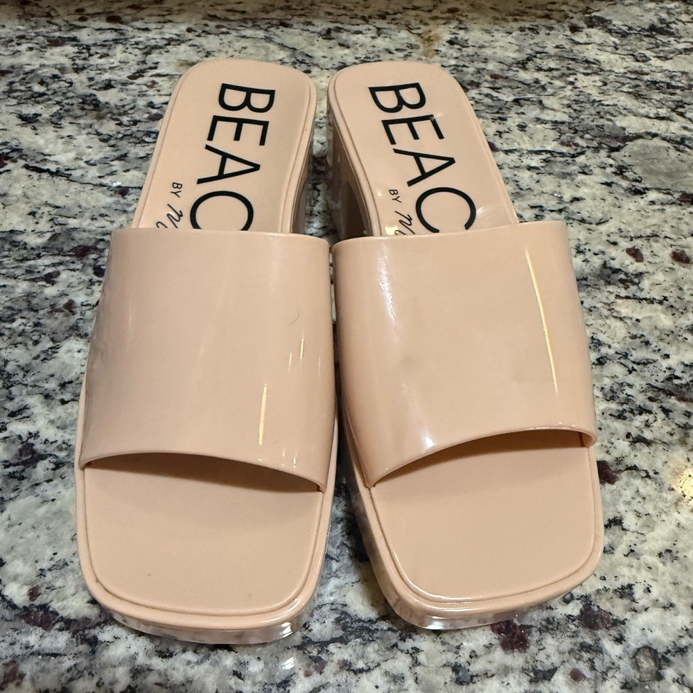 Beach by Matisse Cream Wade Pool Heel 6